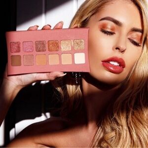 illamasqua Unveiled 12-Color Eyeshadow Palette - Warm Tones